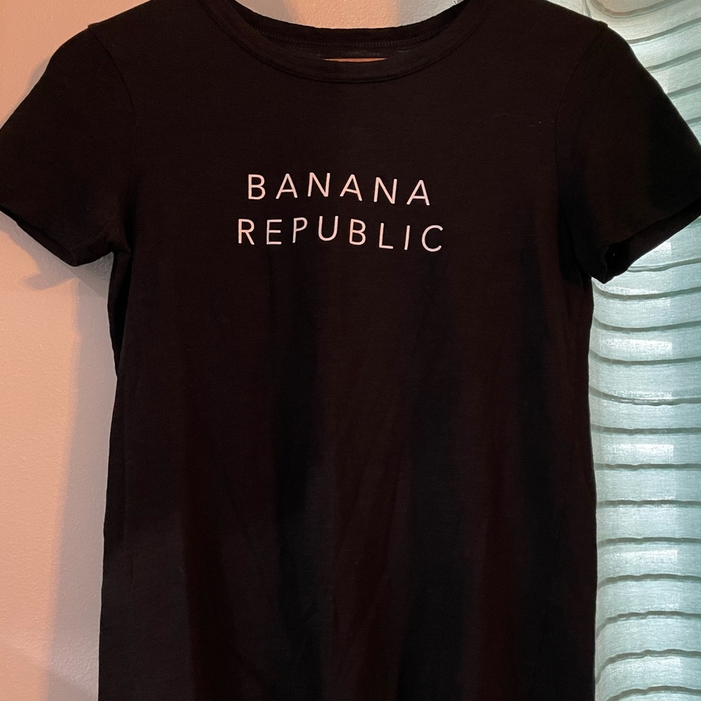 Banana Republic Tee